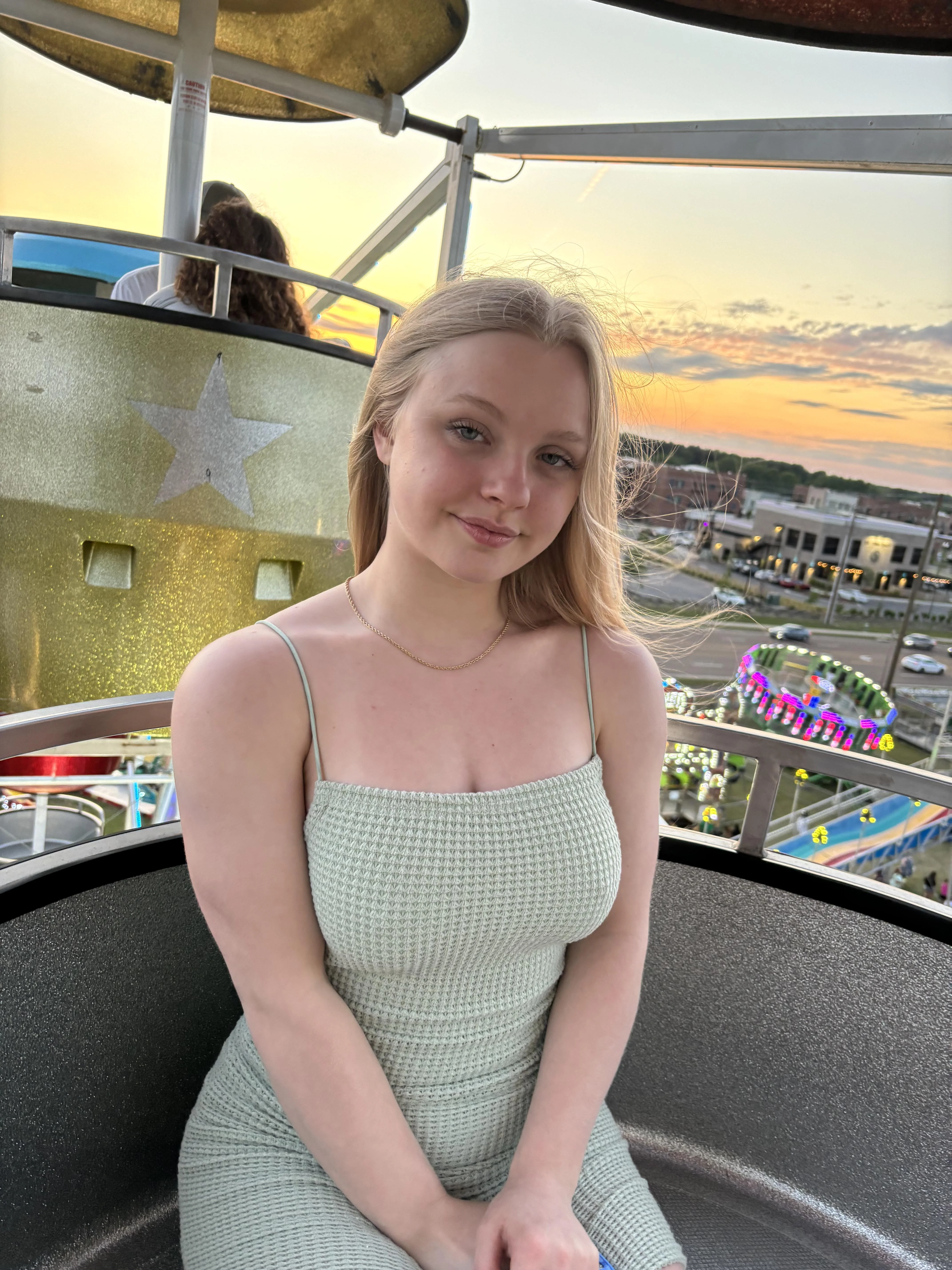 Do you consider i look sexy? picture 1 of 1
