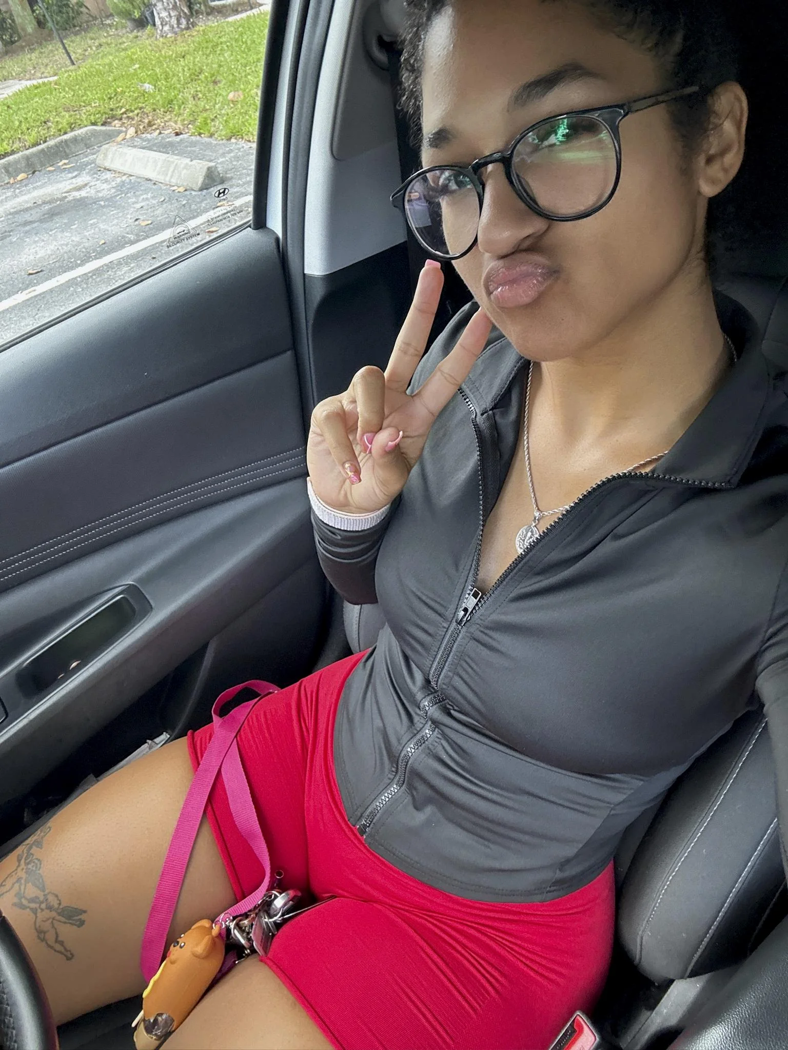 felt cute today picture 1 of 1