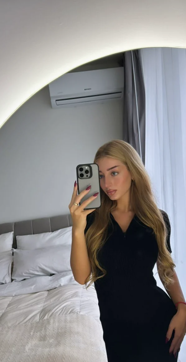 Trying to be sexy in black. picture 1 of 1