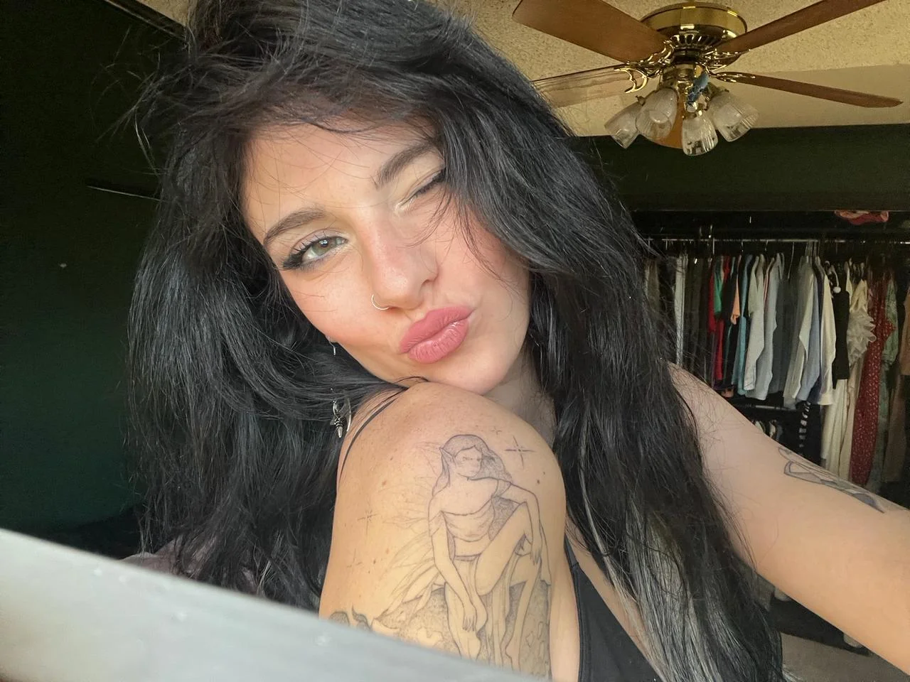 Do i look good today? picture 1 of 1