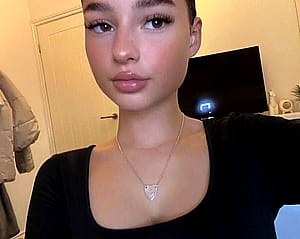 classy selfie'