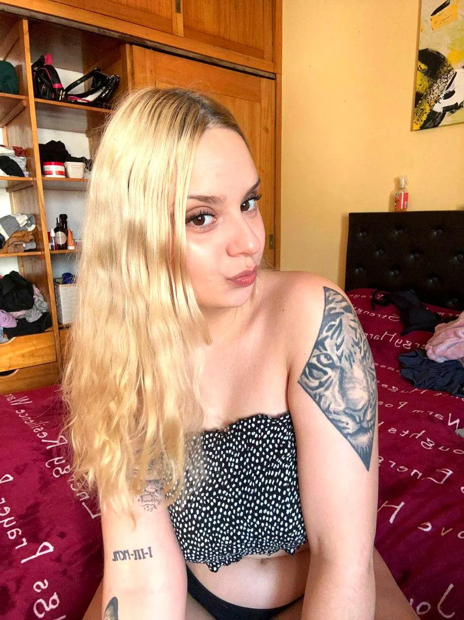 Is my body good enough for an 19yo picture 1 of 1