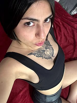 Do you consider me as hot or cute (F19)'