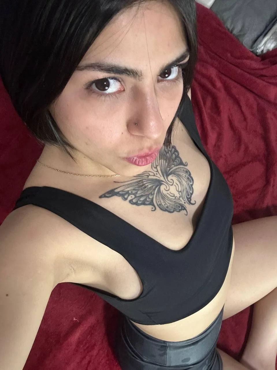 Do you consider me as hot or cute (F19) picture 1 of 1