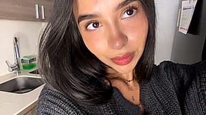 an you admit that I don’t need to reveal much skin to be irresistibly sexy?'