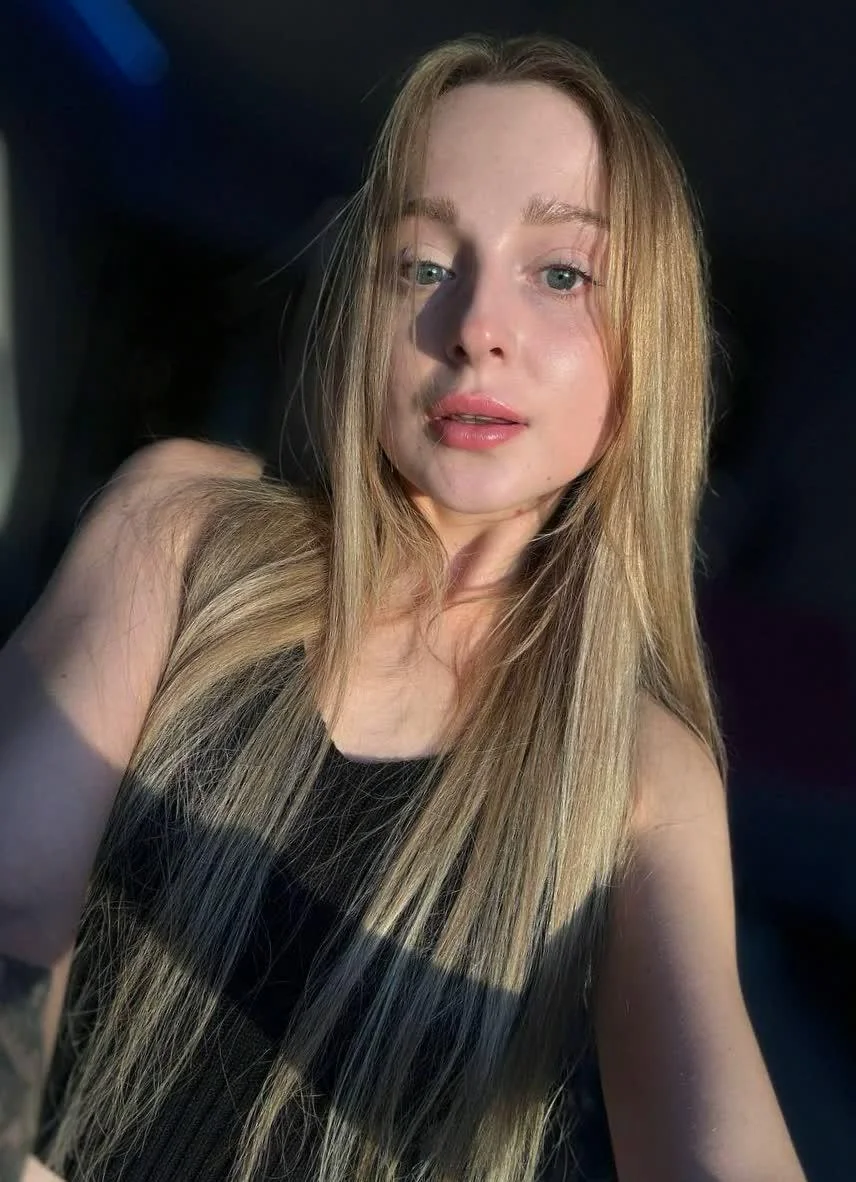Let me know what you think of me picture 1 of 1