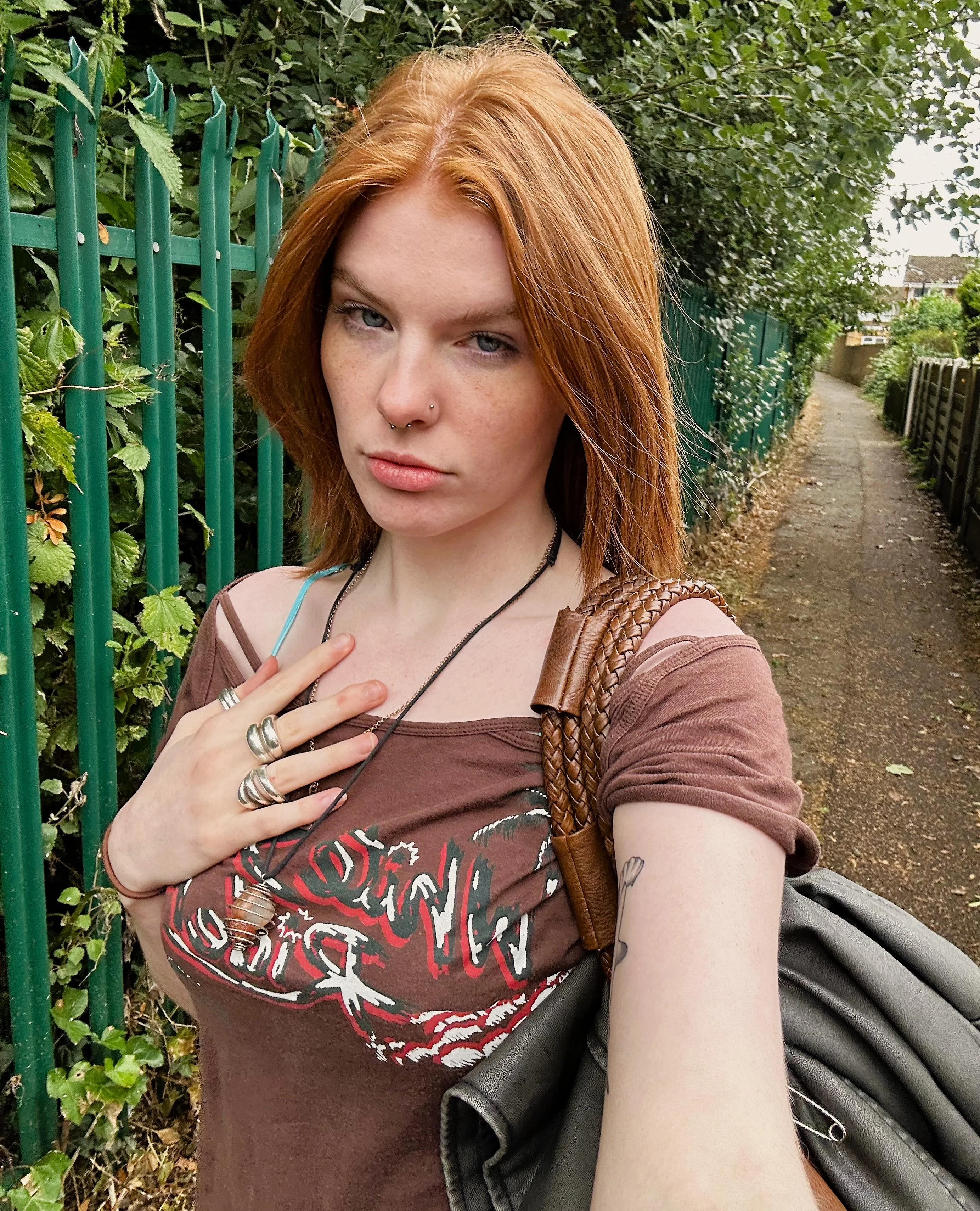 white girl with red hair is superb picture 1 of 1