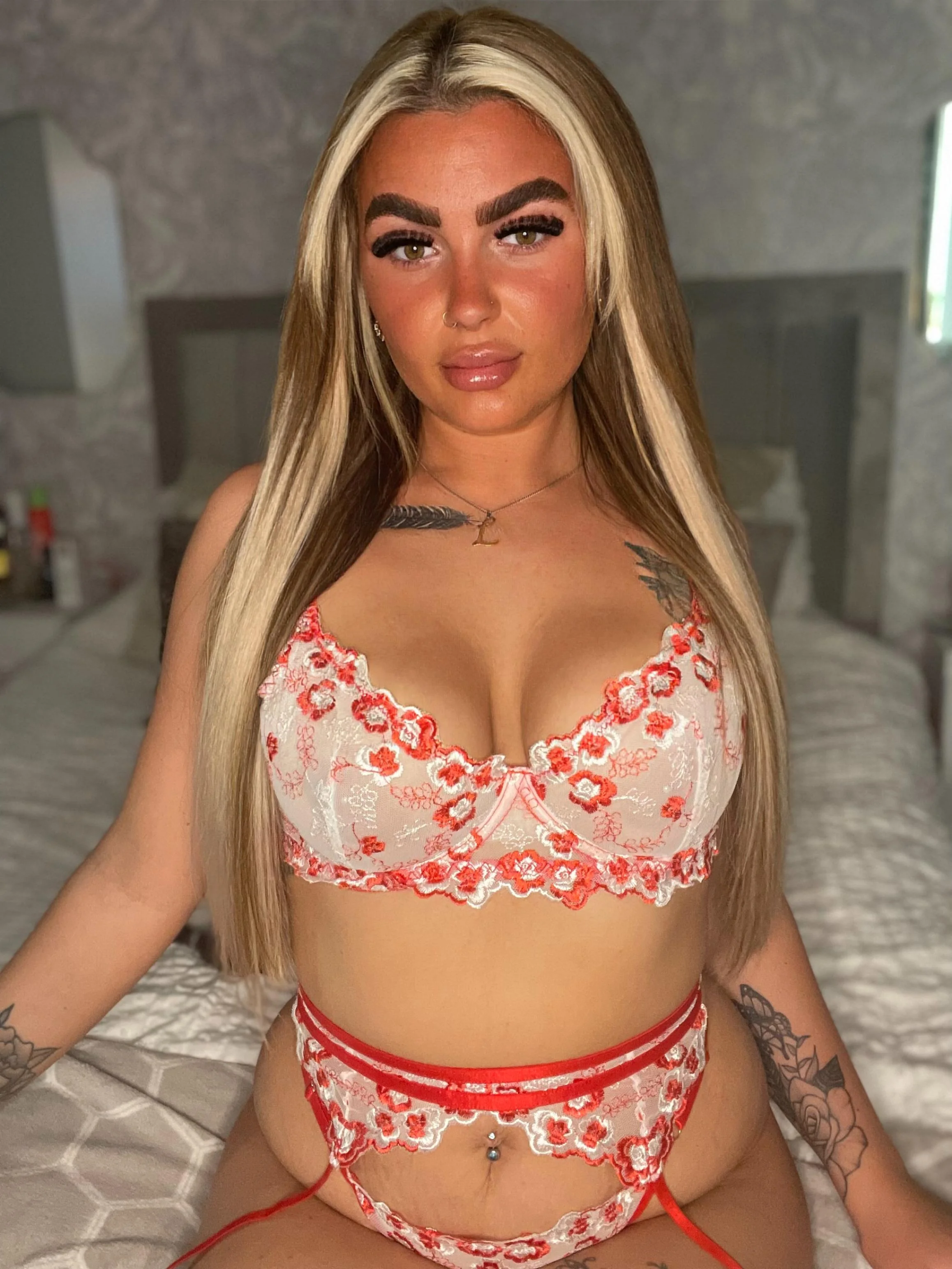 Do it looks good on me? picture 1 of 1
