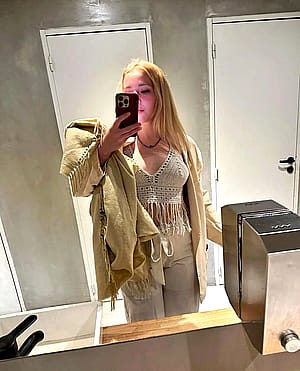 Outfit check!'