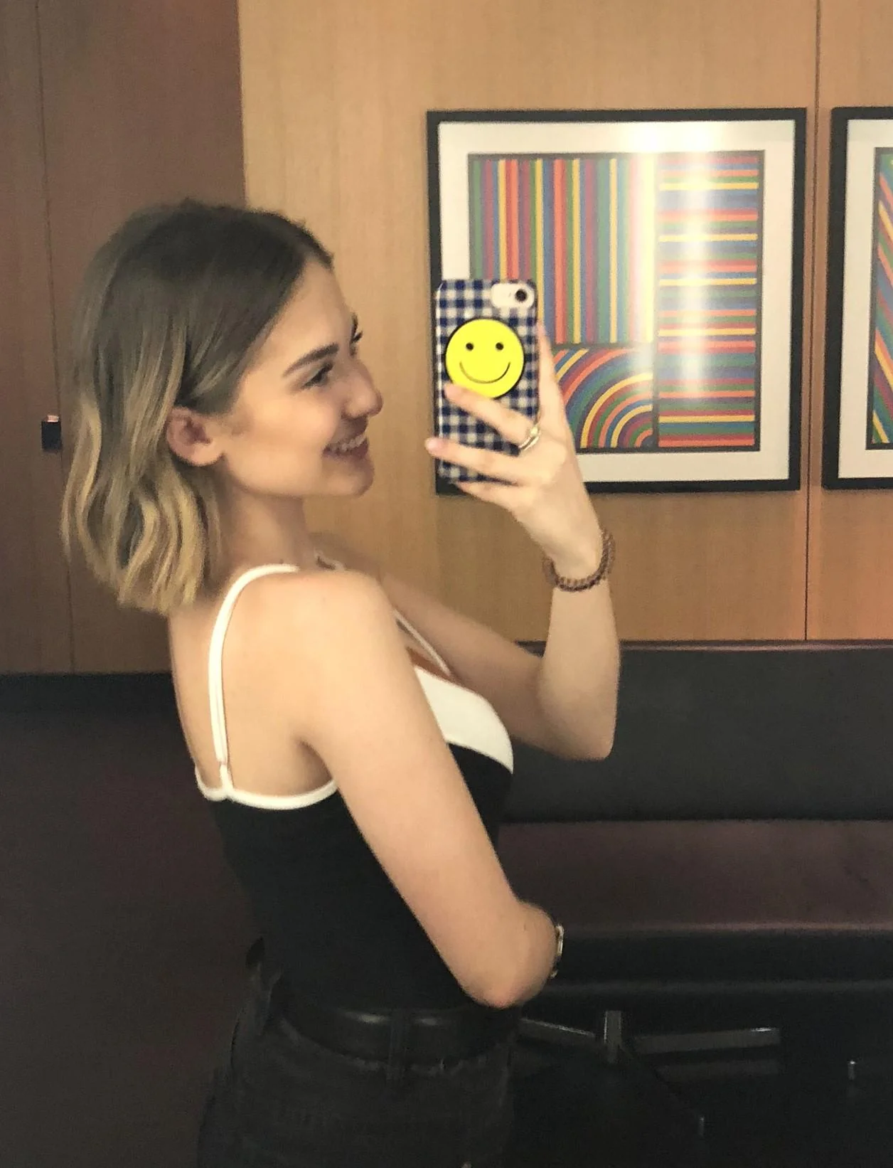 Am I hot enough to make your heart beat faster F19 picture 1 of 1