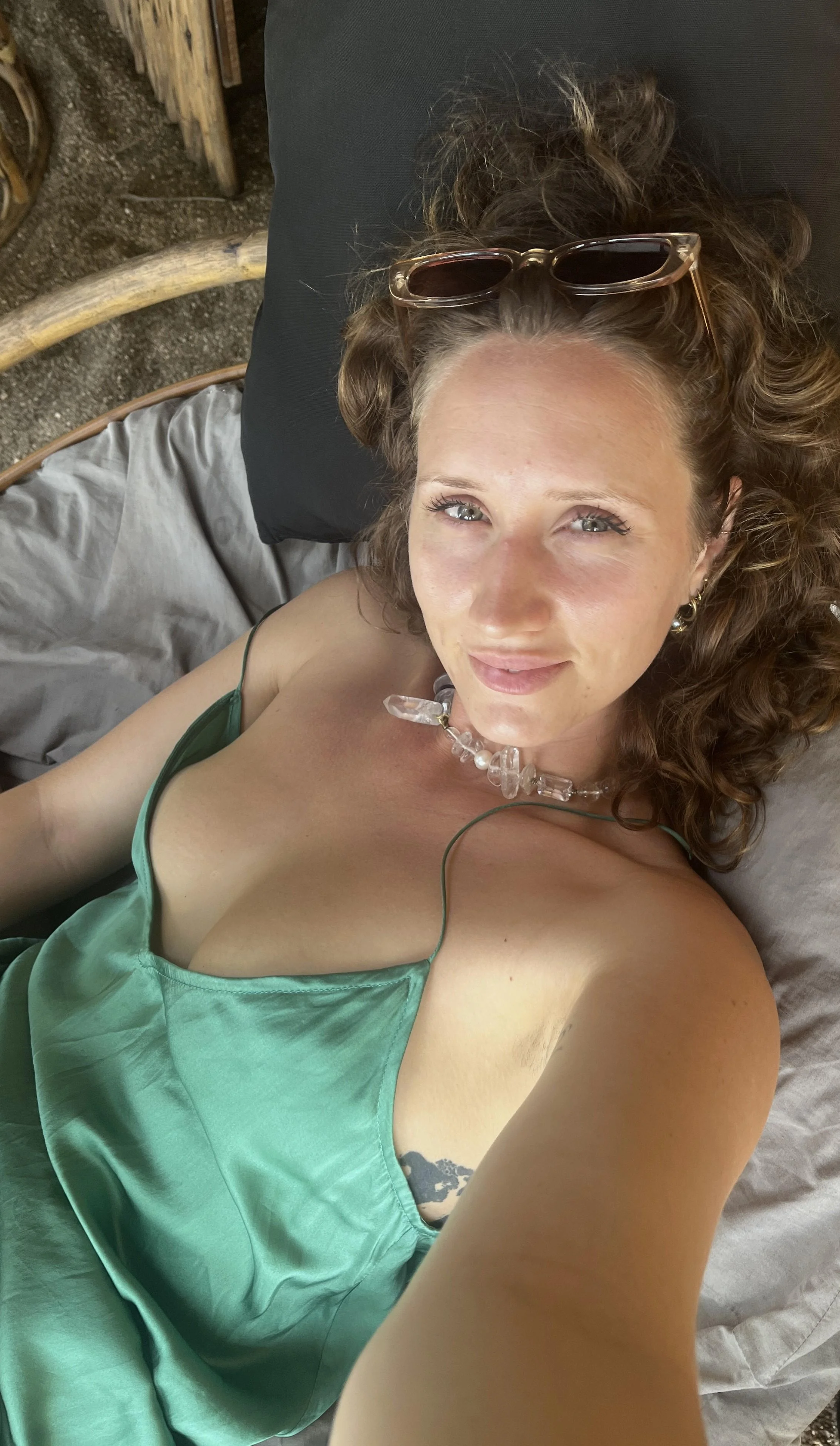 Am I still hot at 41F? picture 1 of 1