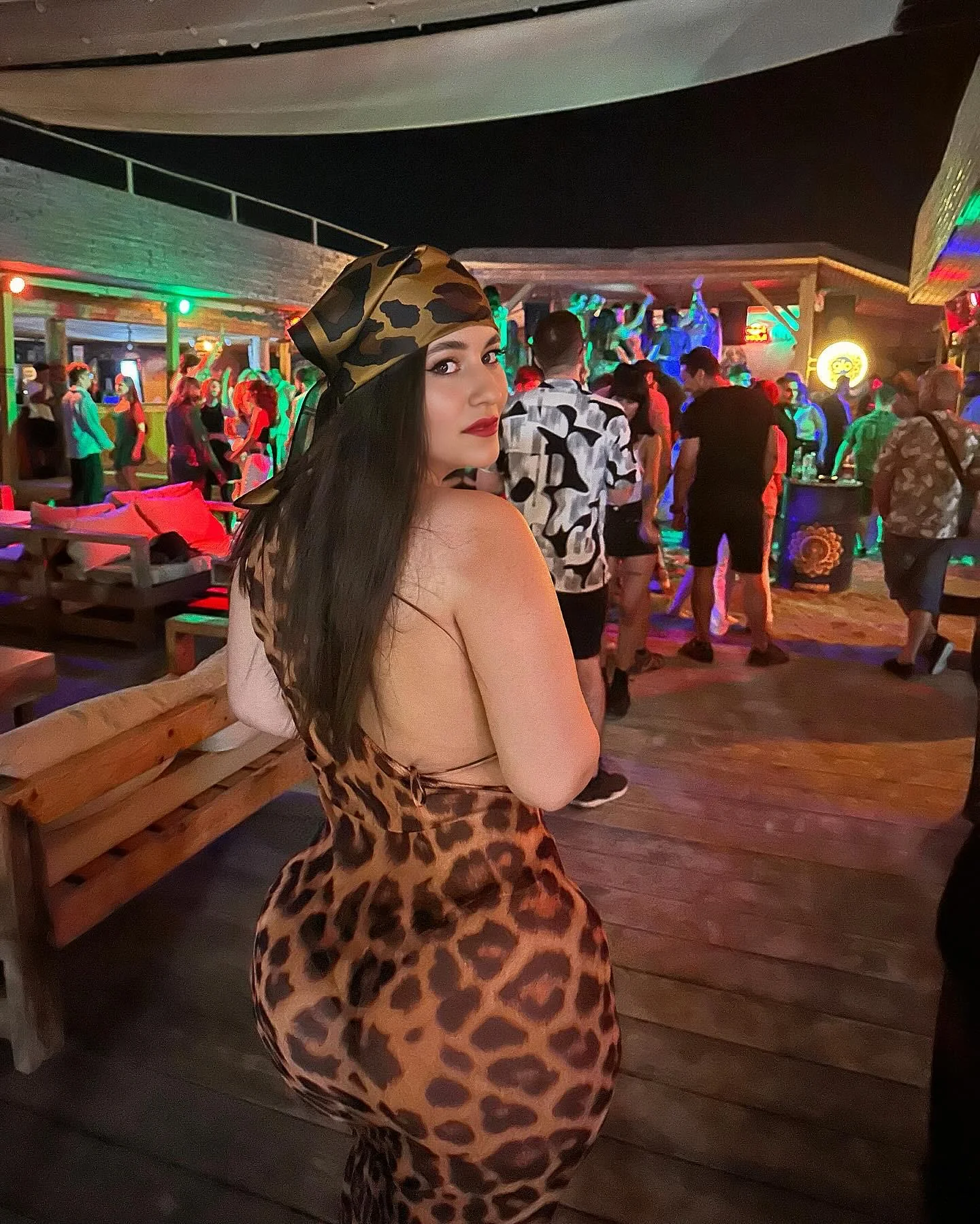 Hi there! Thoughts on my outfit? picture 1 of 1