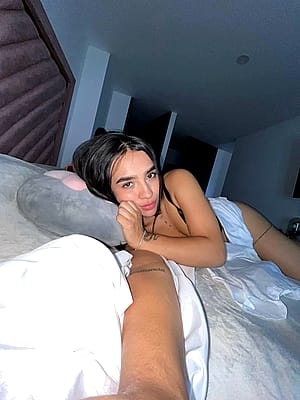 19f Still in bed am I hot?'