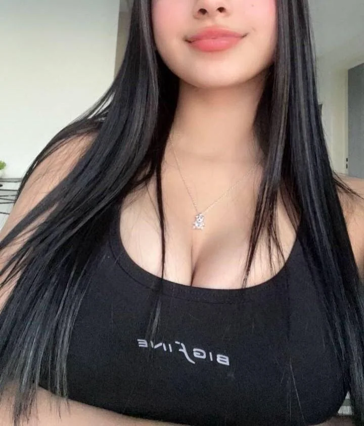happiness looks good on me picture 1 of 1