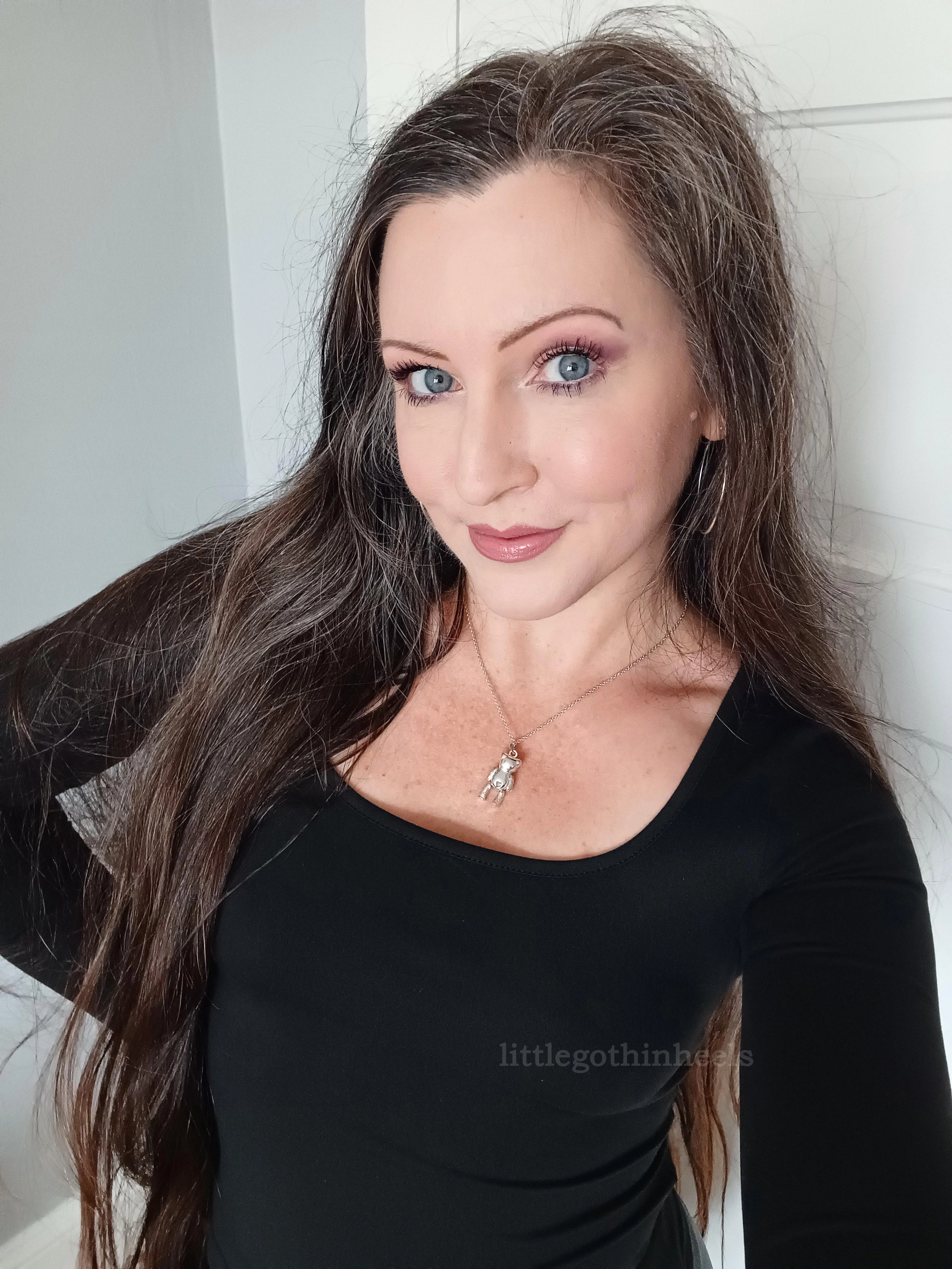 I'm over 40 but am I hot (I'm 43) picture 1 of 1