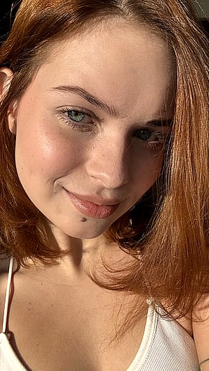 Do you find redheaded girls attractive?'