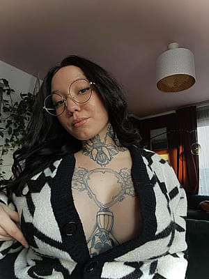 do glasses make me look smarter?'