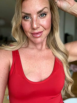 I’m without makeup today!'
