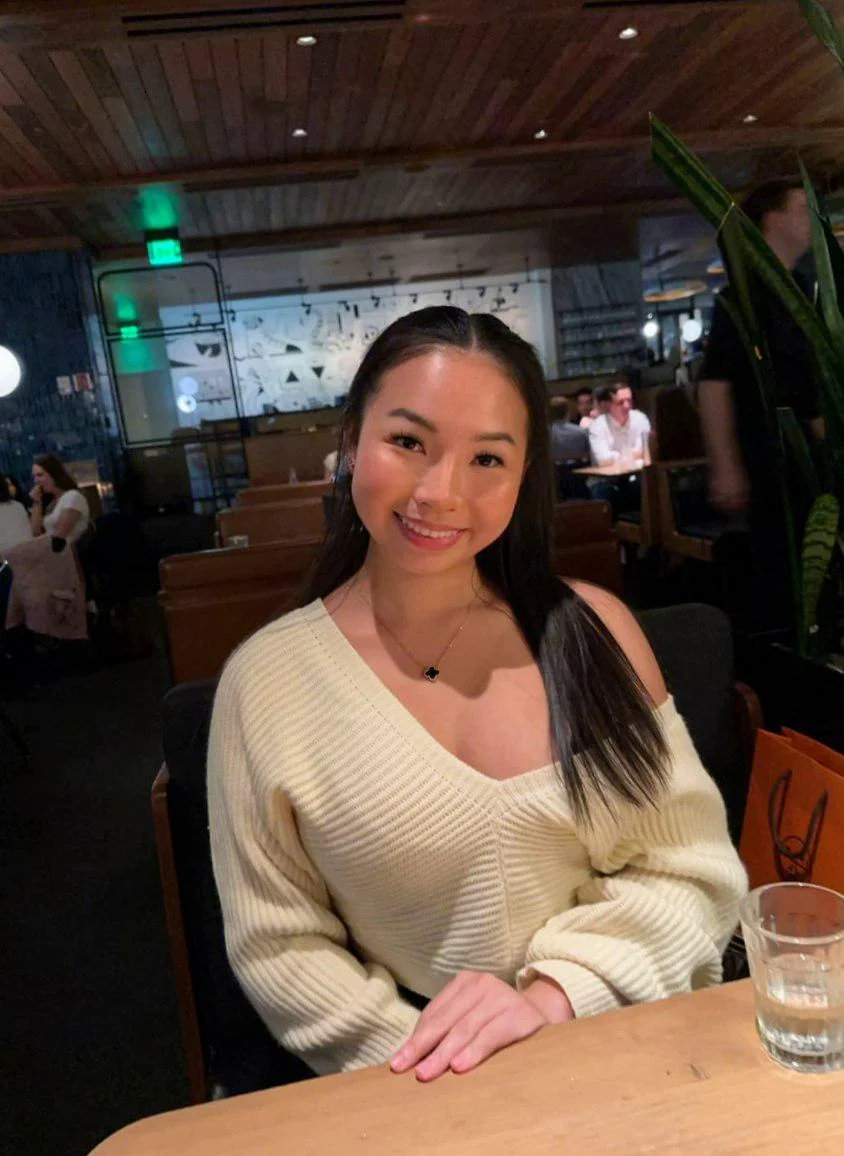 Am I classy enough to be your date tonight? picture 1 of 1