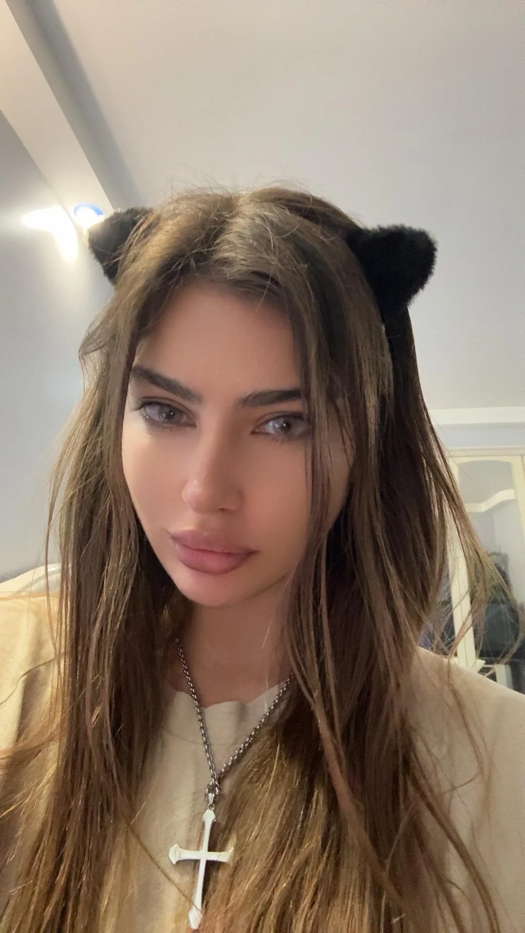 F20, Am I Hot? Be honest picture 1 of 1