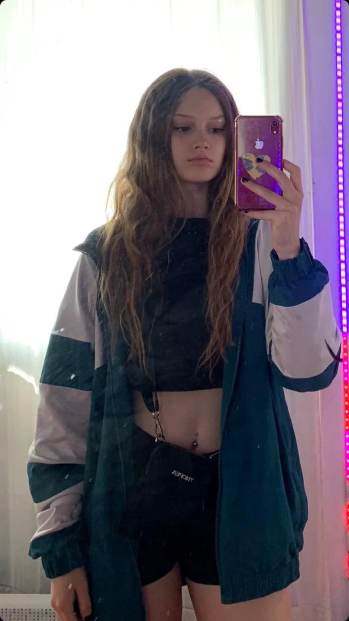 still a bit new and shy >.< picture 1 of 1