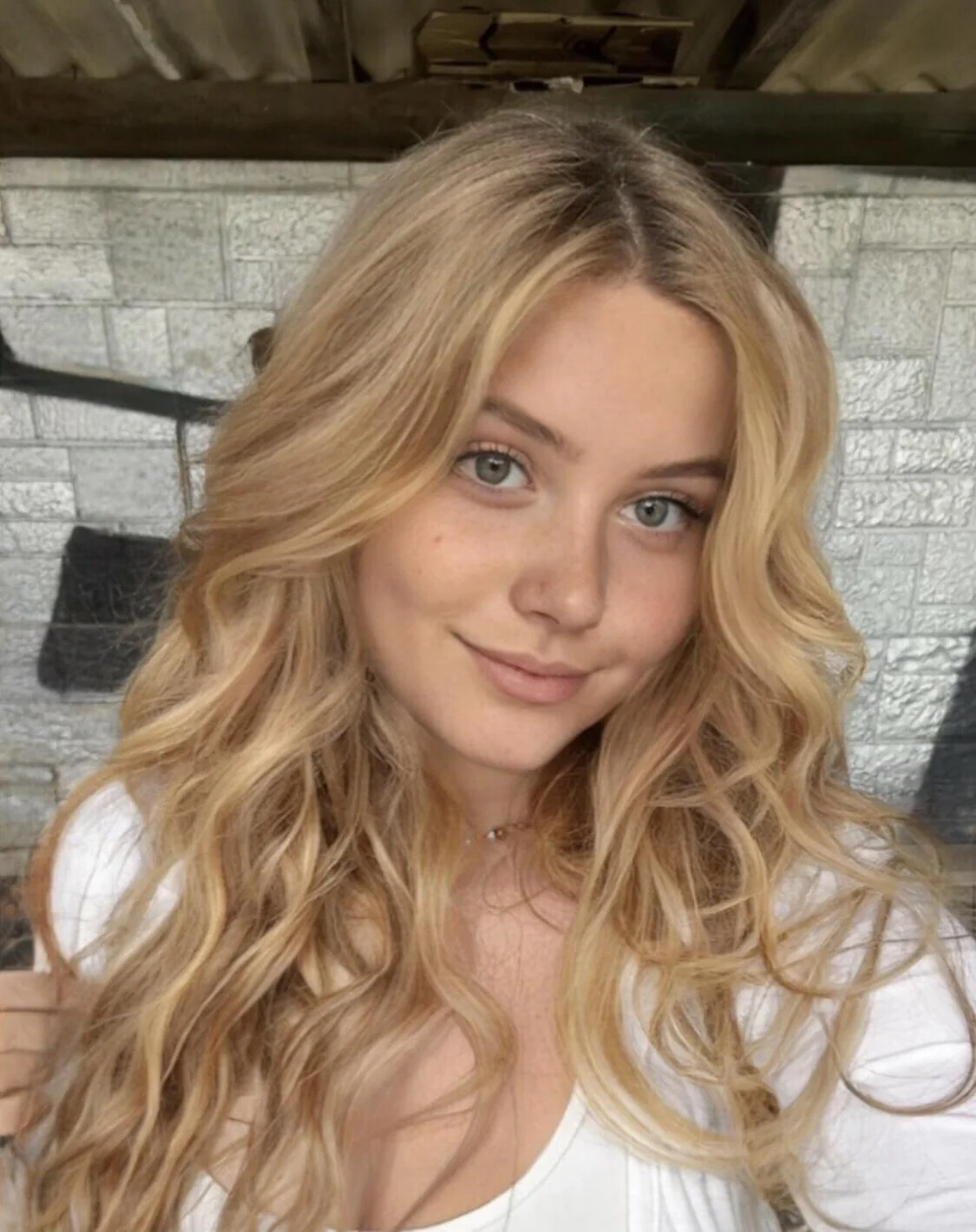 put a lot of effort into my hair today picture 1 of 1