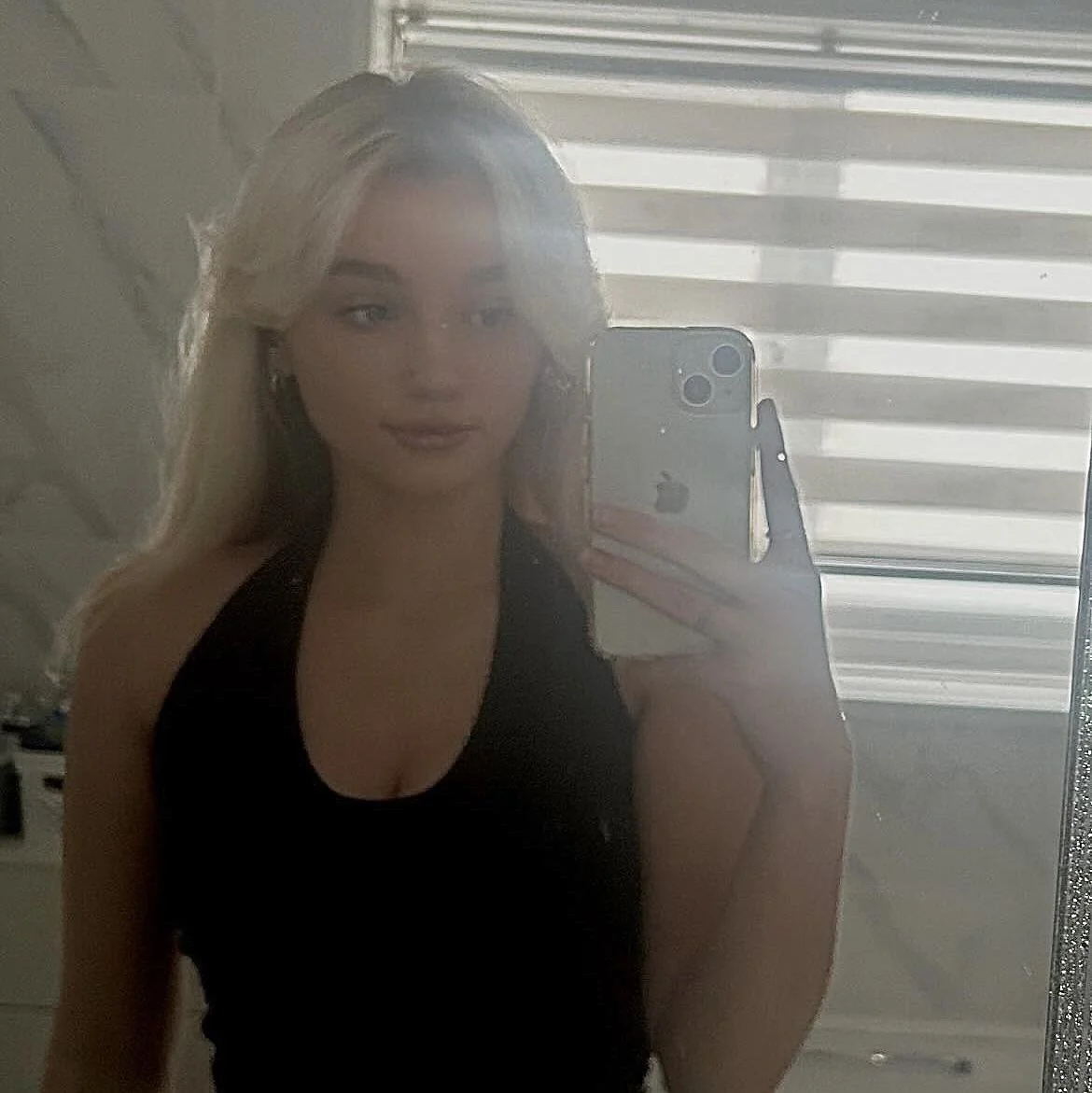 Heyy good afternoon everyone:) picture 1 of 1
