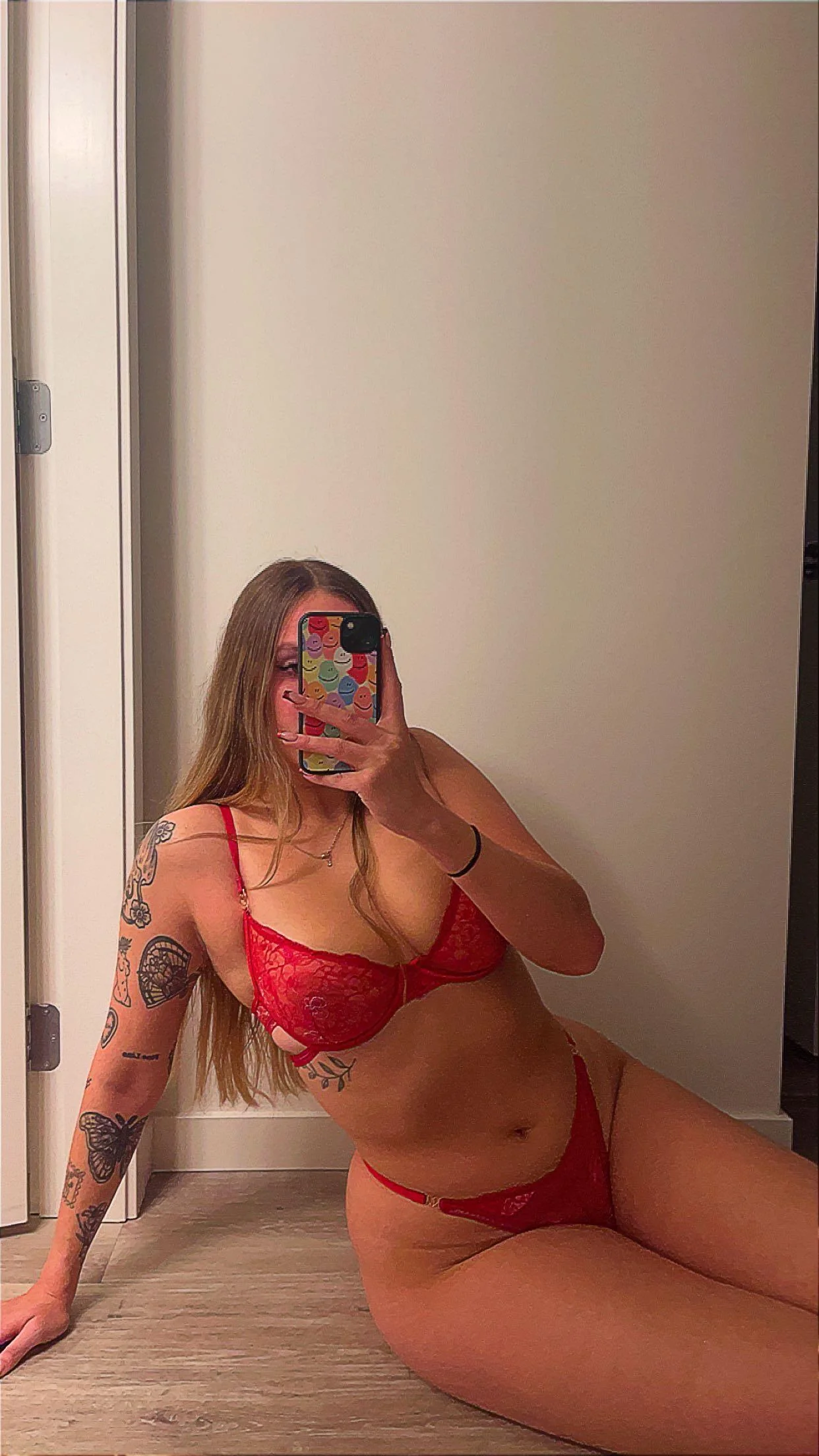 Honest opinion, am I hot ? picture 1 of 1
