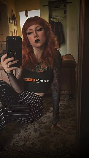 who knew a goth girl could look this sexy'