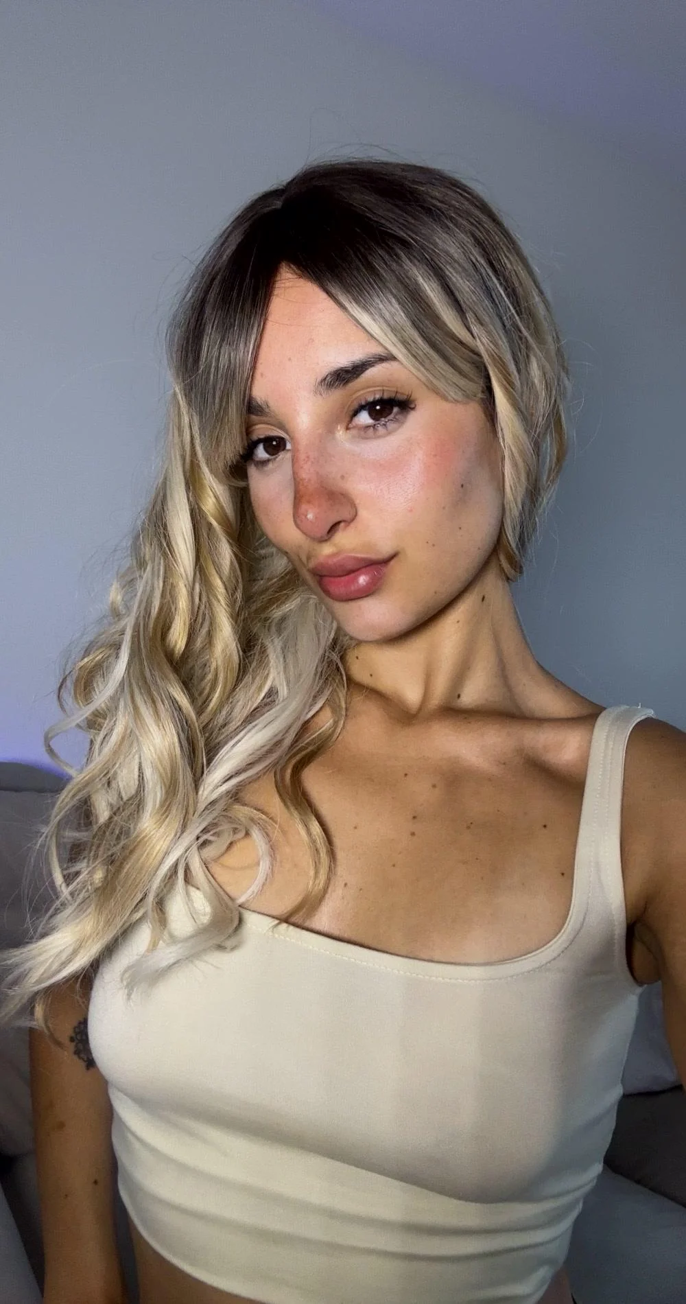 I think I'm pretty. Am I? picture 1 of 1