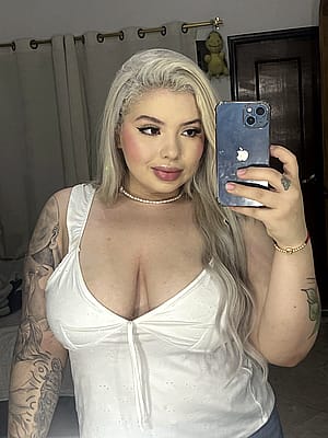 feeling prettyy, i hope you're having a wonderful day'