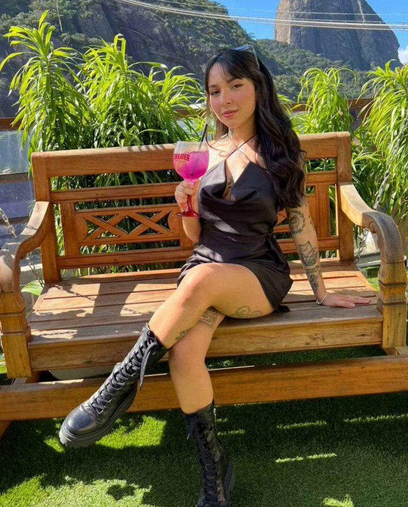 Am I hot for 22 y/o? picture 1 of 1