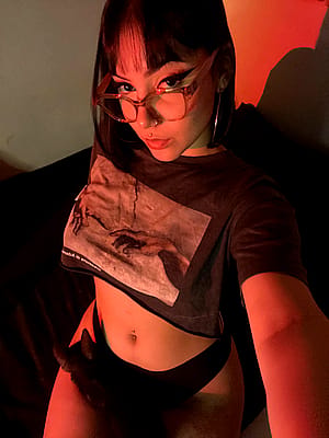 best color for watching netflix, change my mind'