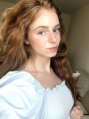 A fiery charm, always radiant.'