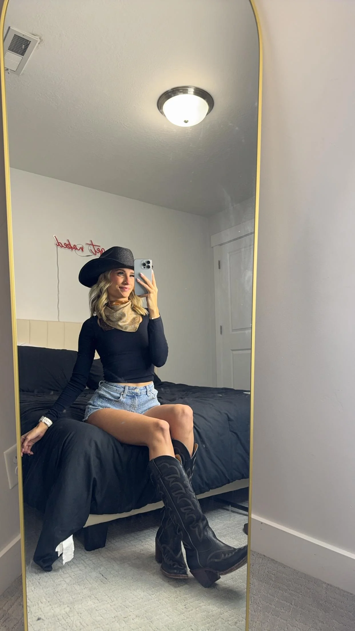 Are you ready for me 😈 picture 1 of 1