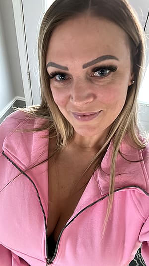 Hot or beautiful?'