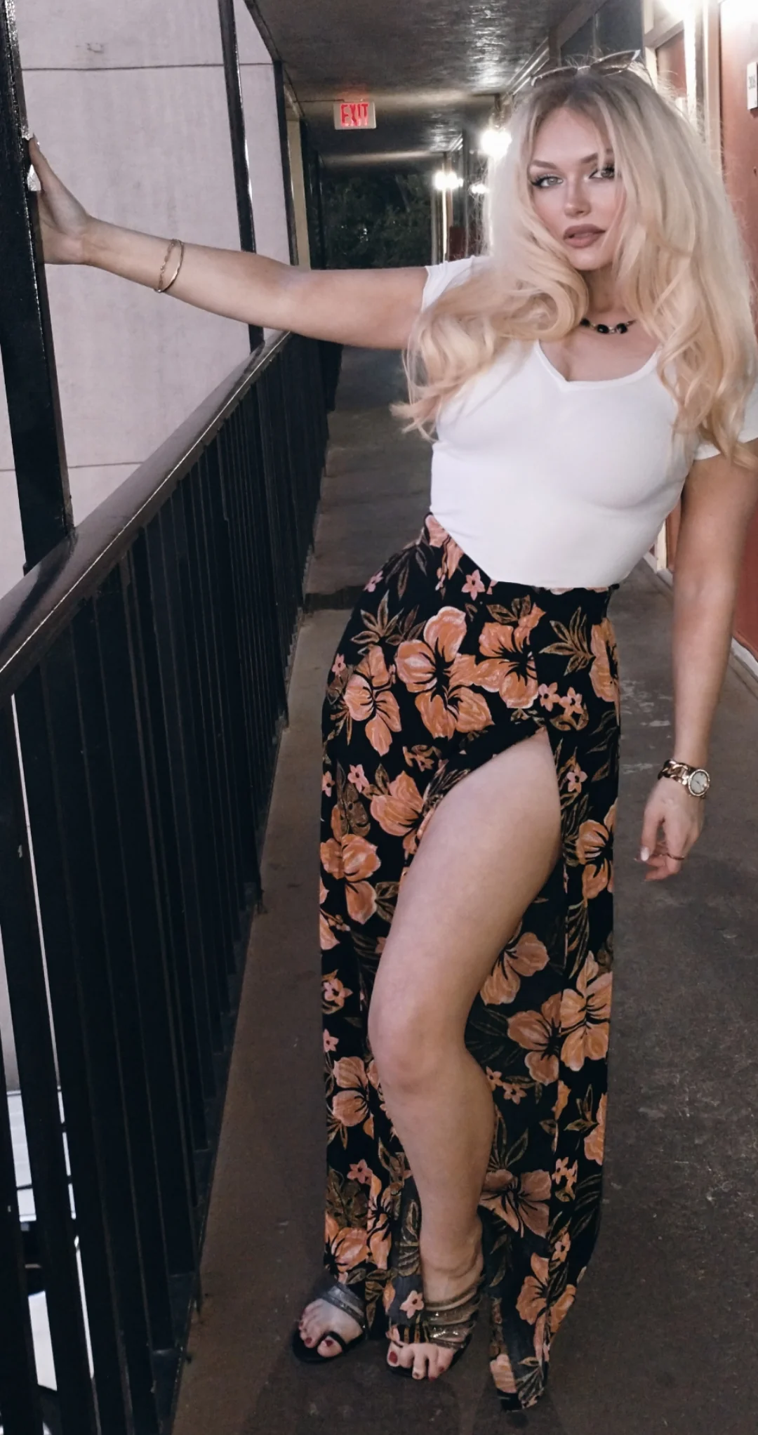 Goodbye to one of my favorite Spring/Summer outfits. See you next year. 😭 picture 1 of 1