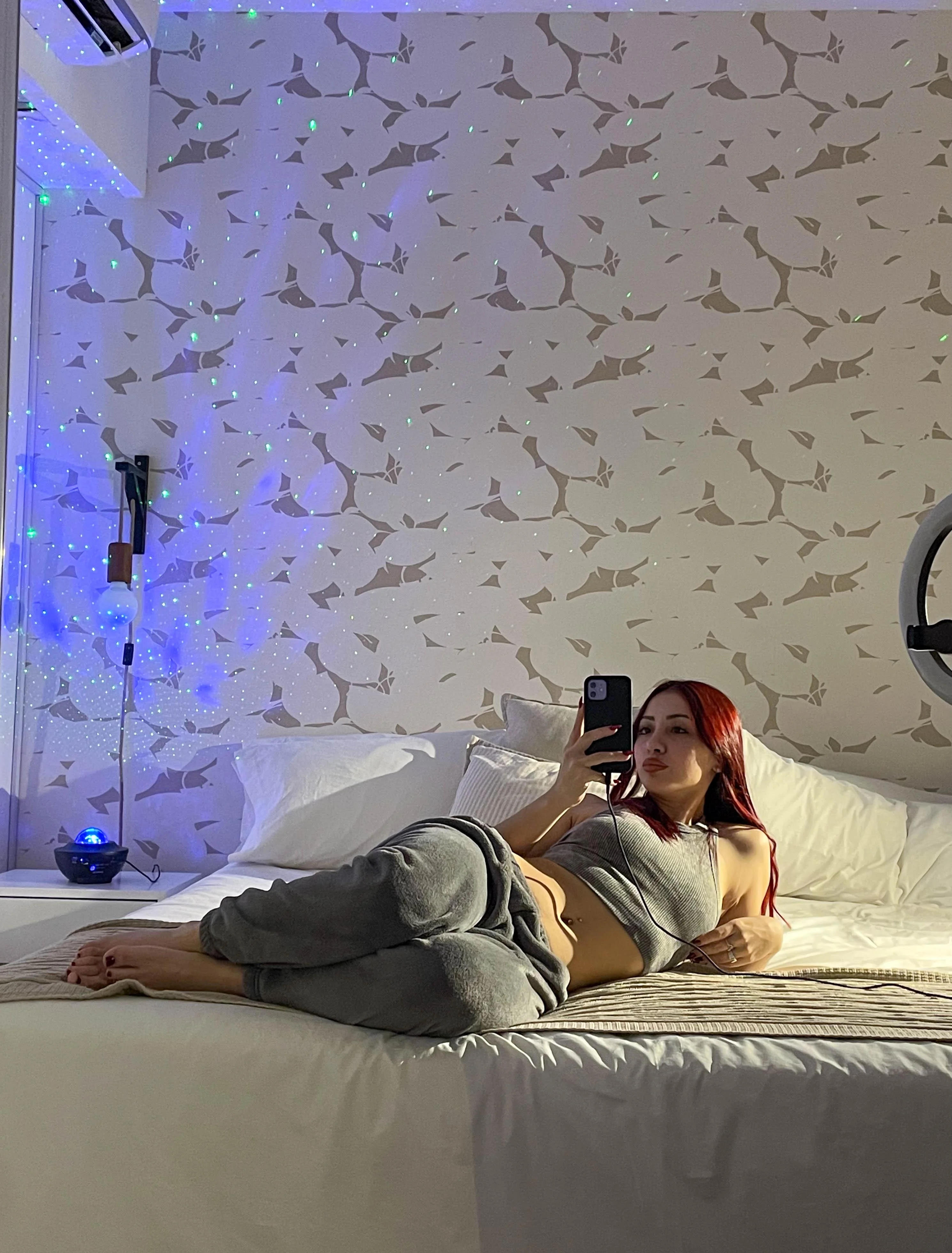 Be honest. Do I look hot? F19 picture 1 of 1