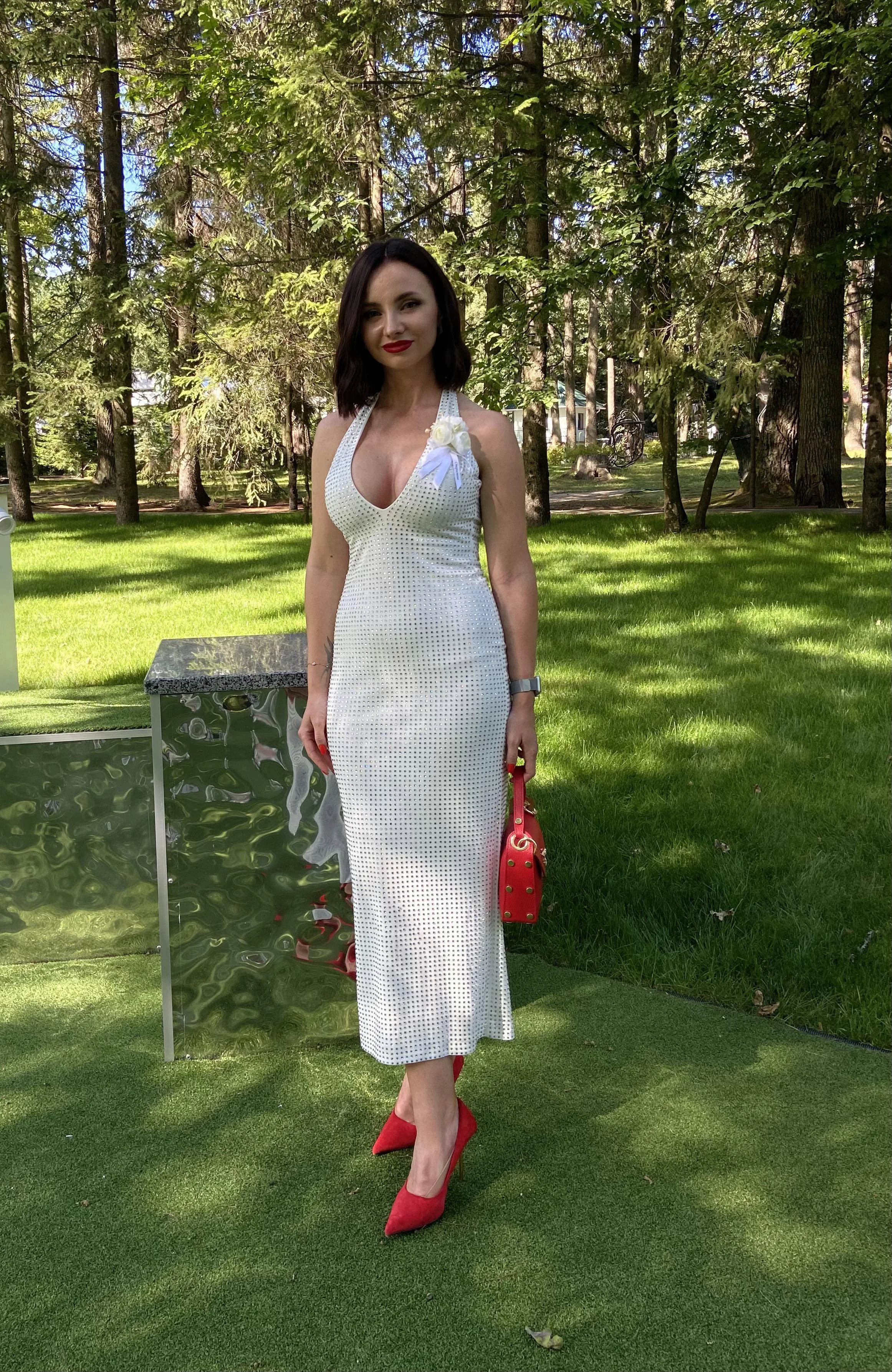 Do you like dresses? picture 1 of 1