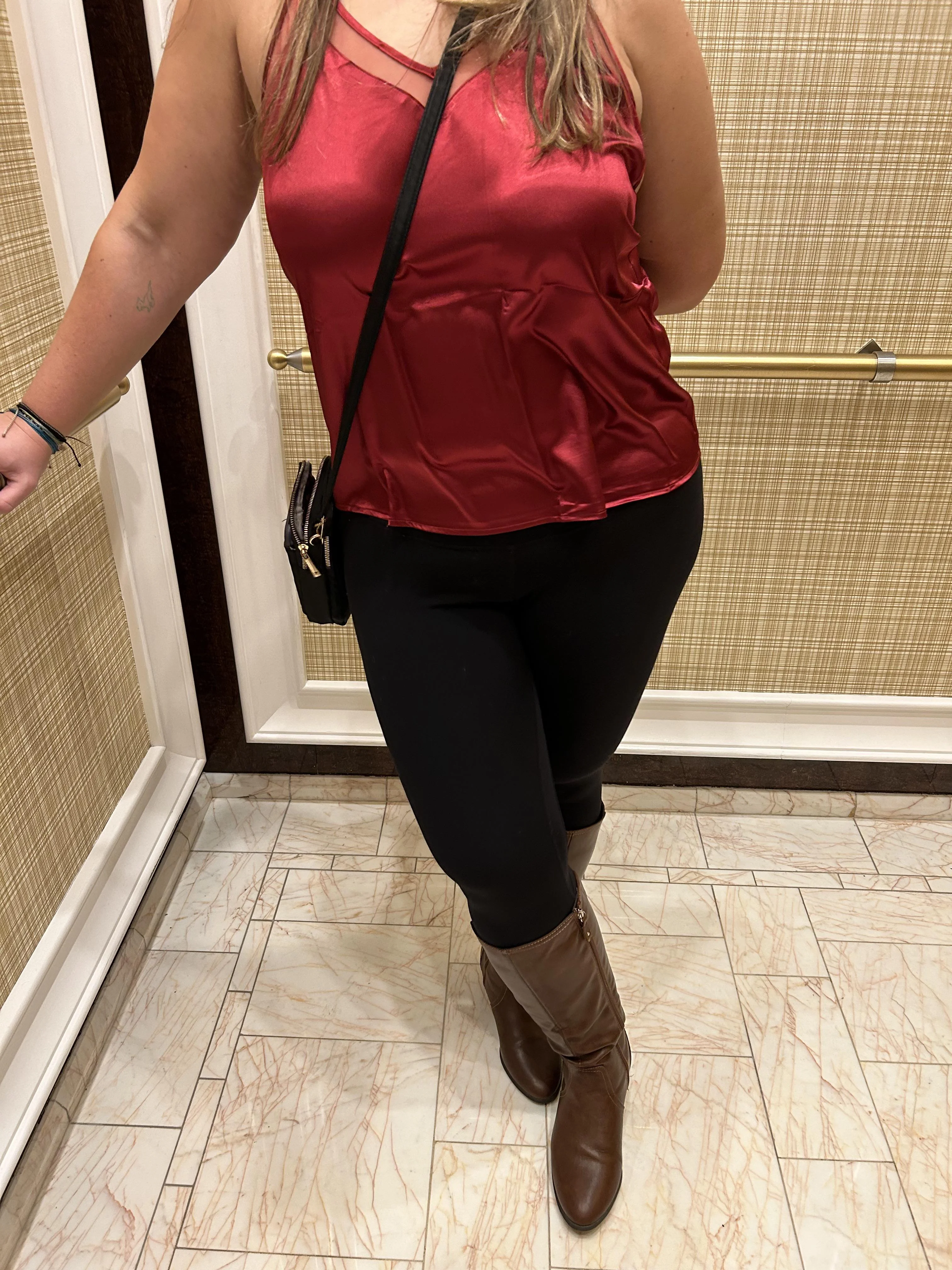 I’m a lady in the street. And everywhere else picture 1 of 1