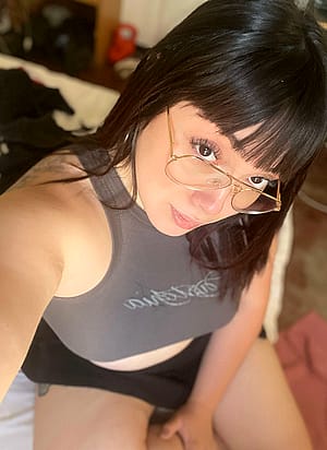 Am I hot in this angle?'