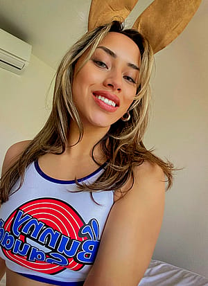 would you be happier if i were your gf <3'