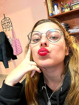 do i look sexy after working all day?'