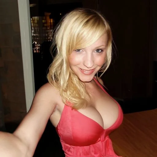 25F How do I look? :) picture 1 of 1