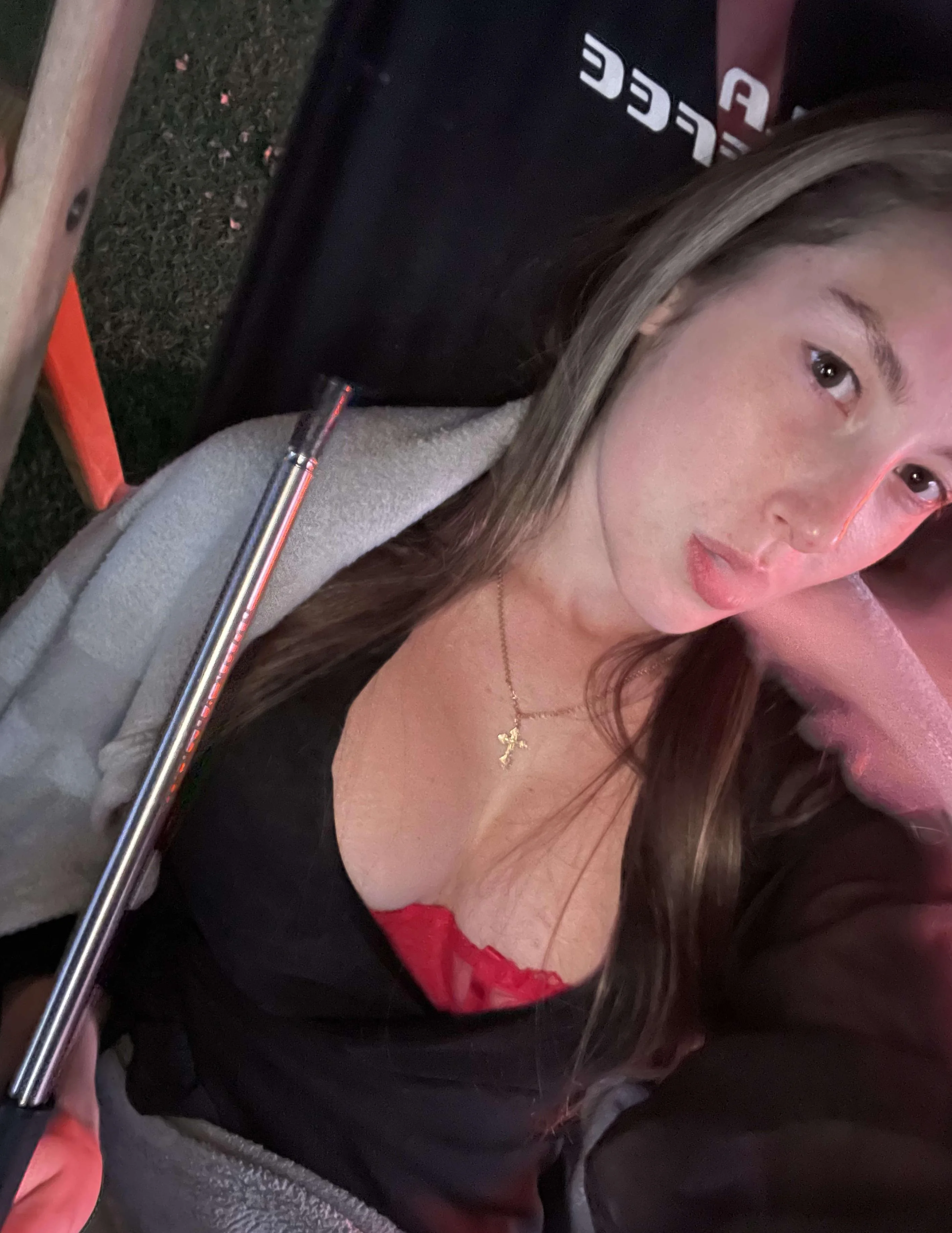 [F25] Lighting up the room, one glance at a time picture 1 of 1