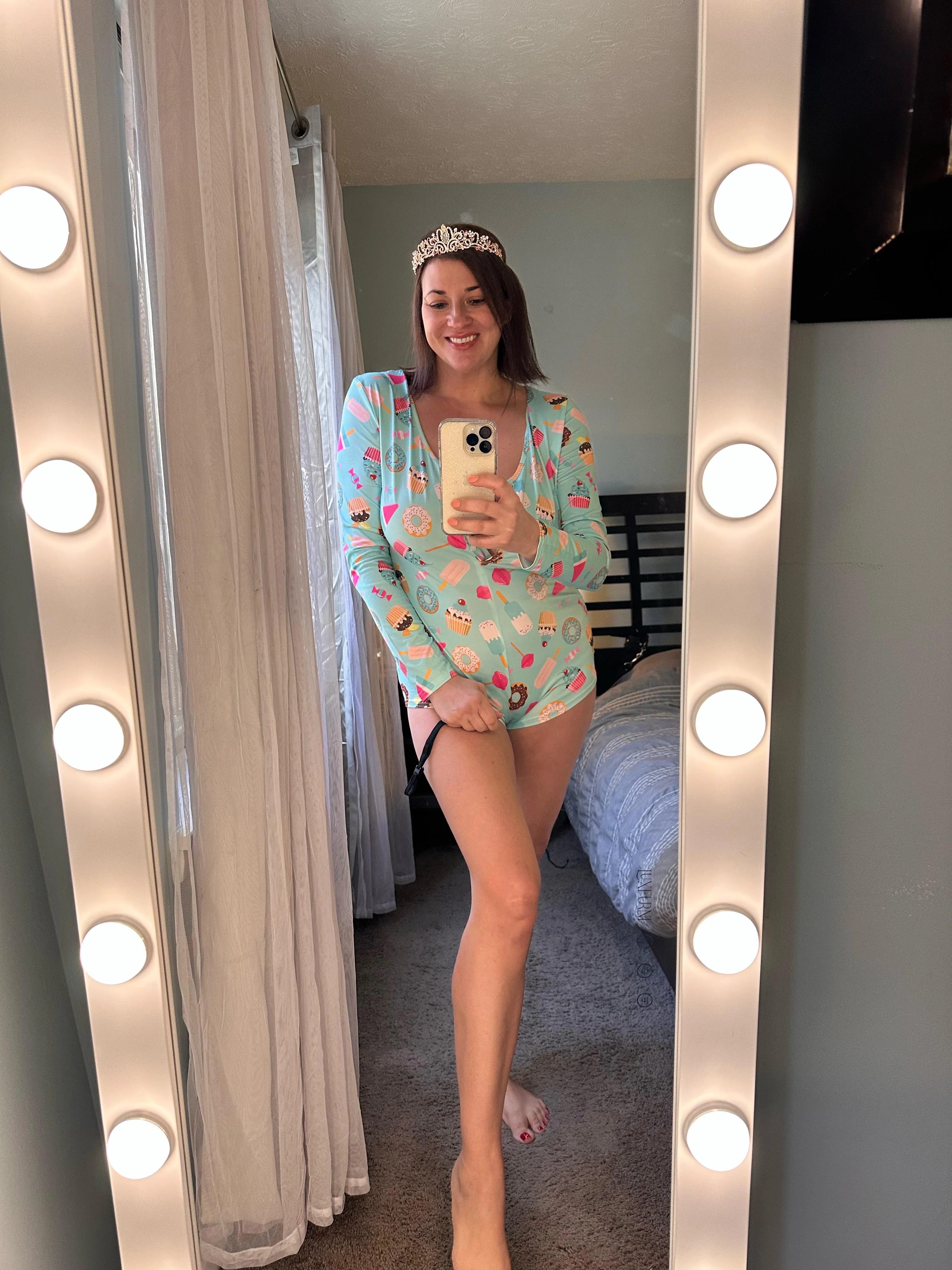 Am I hot? 45 today! F45 picture 1 of 1