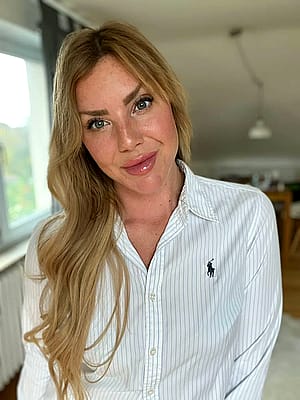 A little makeup and a cute smile never hurt.'