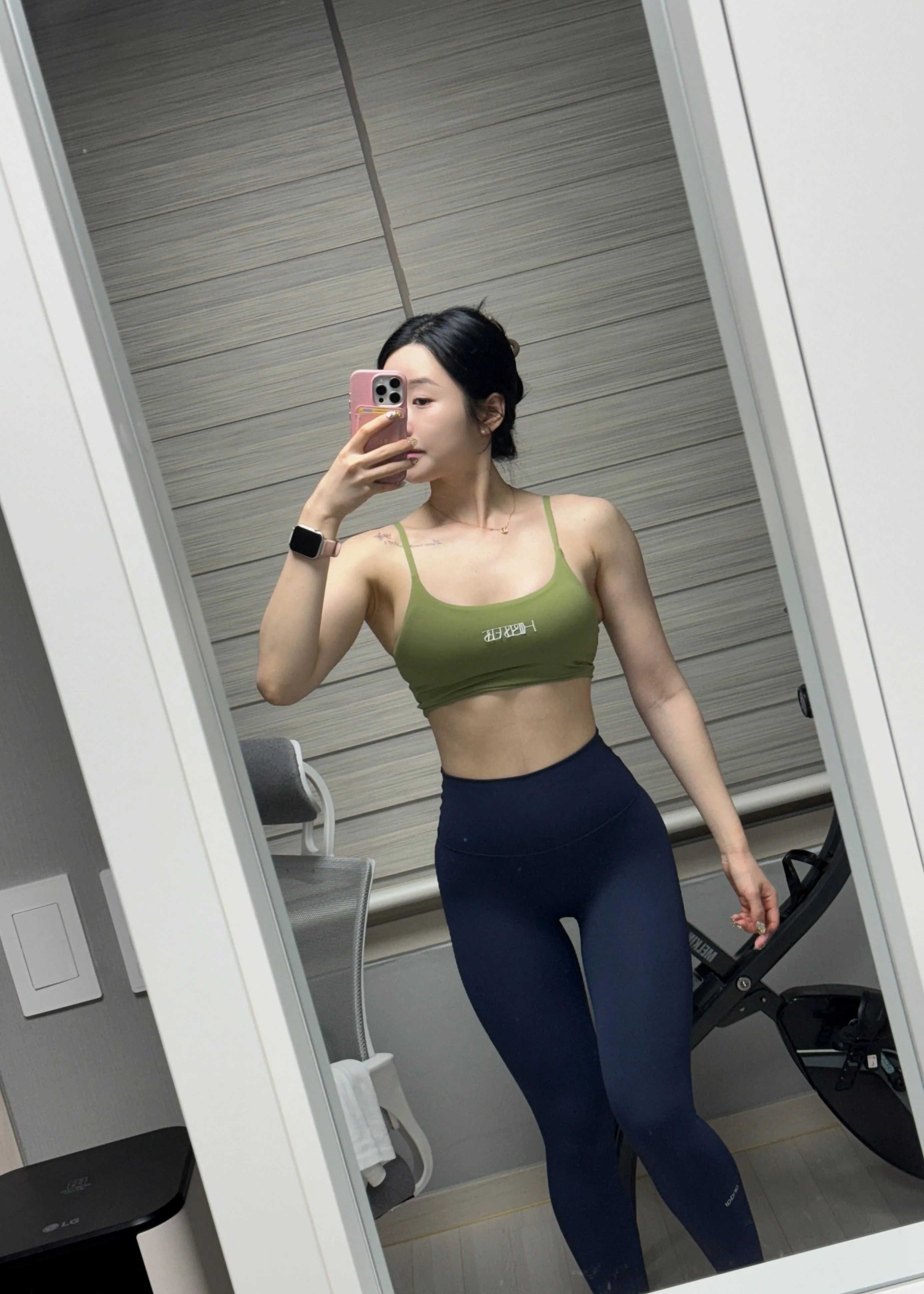 lifting everyday to be sexy picture 1 of 1