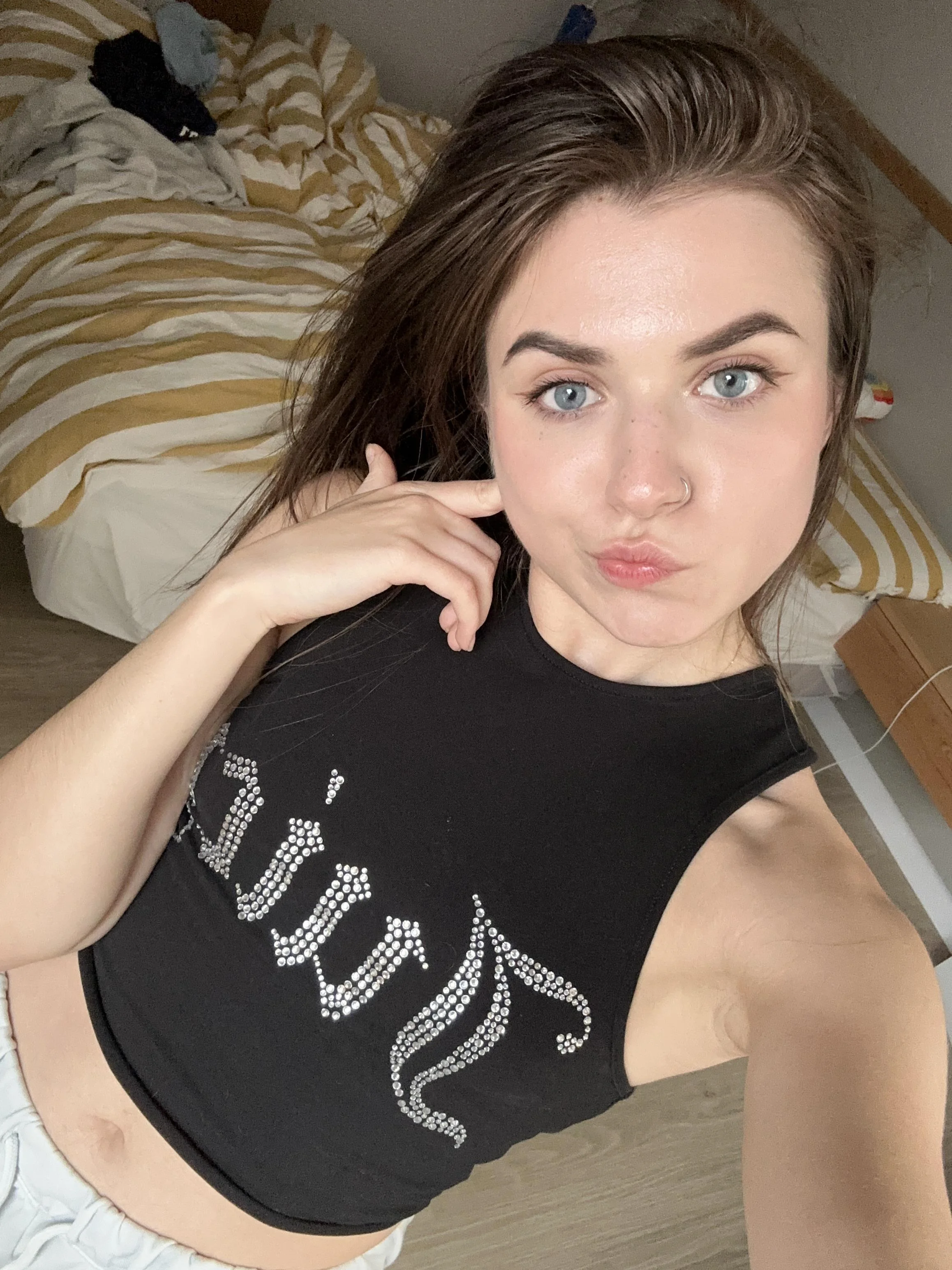 Feeling sexy and looking even better... Can you handle all this allure? picture 1 of 1