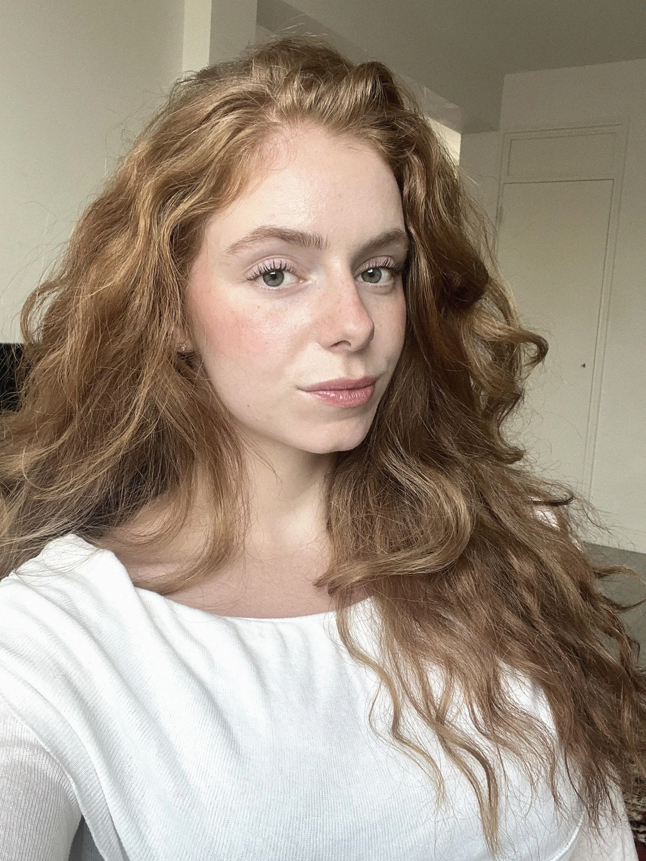 Natural beauty, boldly radiant. picture 1 of 1